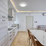 Apartman Rooftop Pool Sensations With Wifi And Ac By 360 Estates