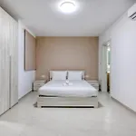 Apartman Rooftop Pool Sensations With Wifi And Ac By 360 Estates *