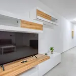 Apartman Rooftop Pool Sensations With Wifi And Ac By 360 Estates