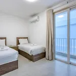 Rooftop Pool Sensations With Wifi And Ac By 360 Estates