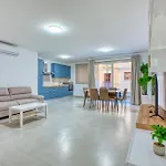 Apartman Rooftop Pool Sensations With Wifi And Ac By 360 Estates *