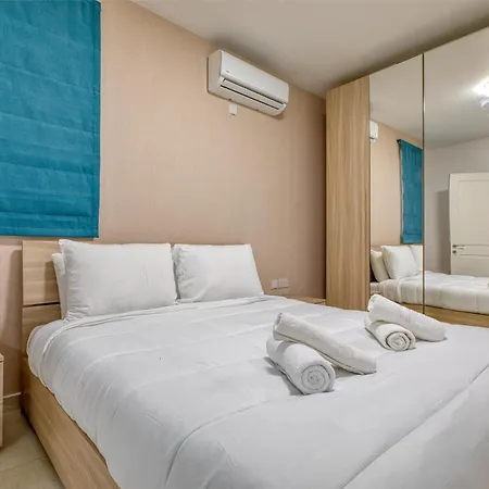 Rooftop Pool Sensations With Wifi And Ac By 360 Estates Apartment
