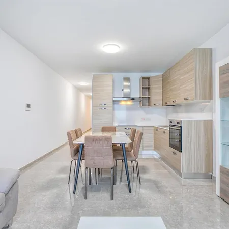 Rooftop Pool Sensations With Wifi And Ac By 360 Estates Mellieha