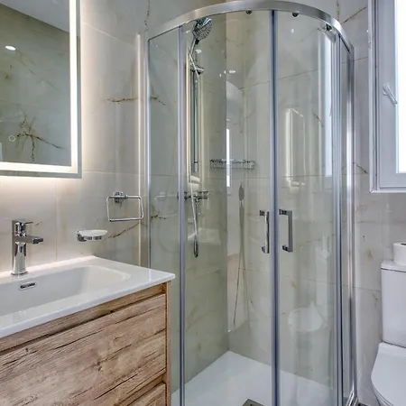 Rooftop Pool Sensations With Wifi And Ac By 360 Estates Appartement *