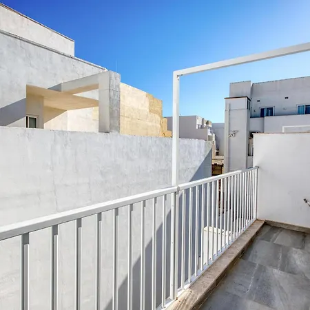 Apartment Rooftop Pool Sensations With Wifi And Ac By 360 Estates Mellieha