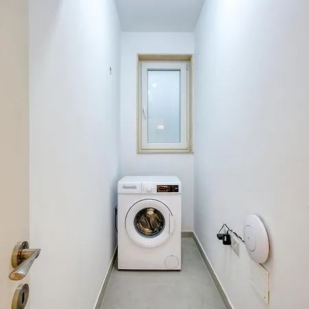 Rooftop Pool Sensations With Wifi And Ac By 360 Estates * Mellieħa