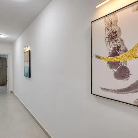 Rooftop Pool Sensations With Wifi And Ac By 360 Estates Mellieħa