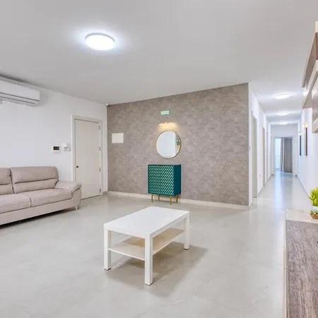 Rooftop Pool Sensations With Wifi And Ac By 360 Estates