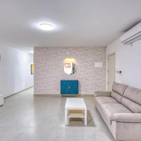 Apartamento Rooftop Pool Sensations With Wifi And Ac By 360 Estates Mellieħa