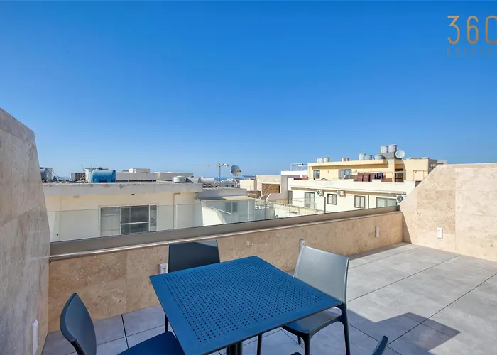 Rooftop Pool Sensations With Wifi And Ac By 360 Estates *