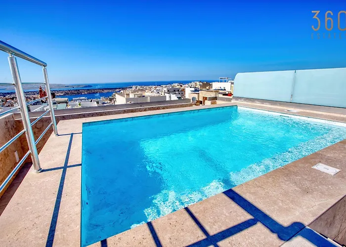 Rooftop Pool Sensations With Wifi And Ac By 360 Estates * 梅利哈